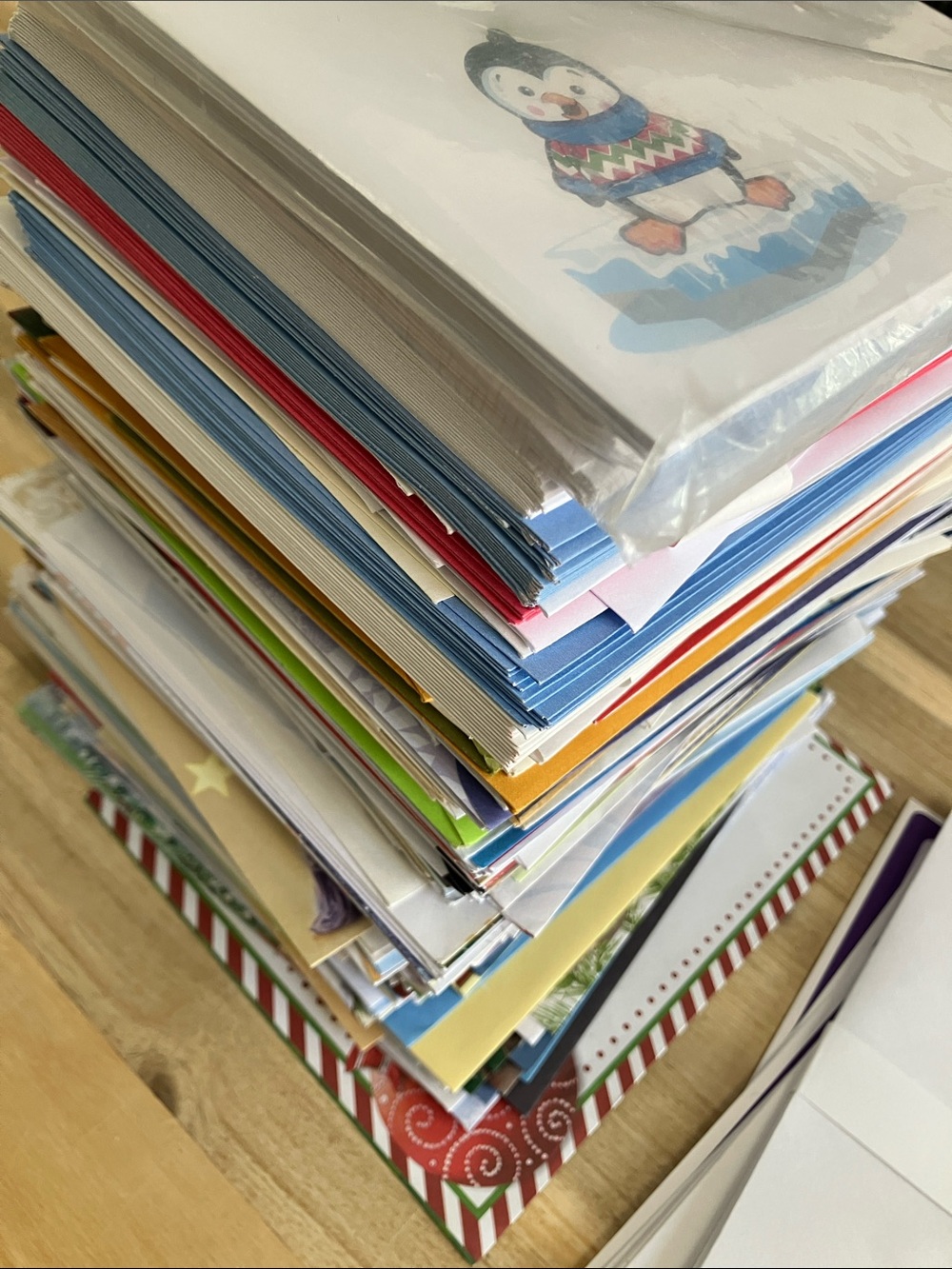 Bundle of 200 New/Unused Envelopes - Plain and Holiday Themed - Picture 4 of 4